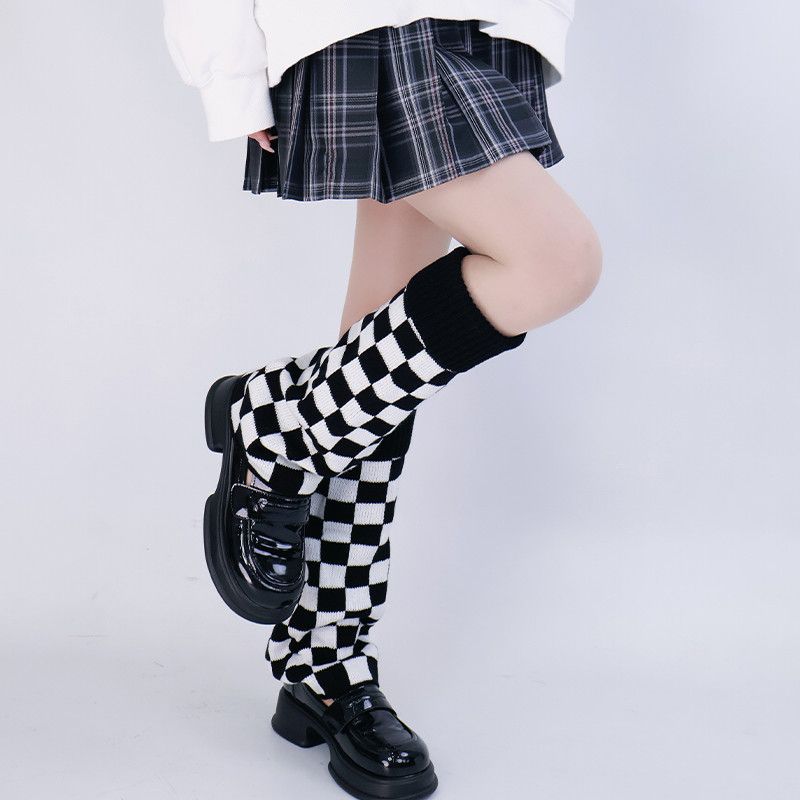 Penghangat Kaki Kotak-kotak Hi - Boot Sock Slouchy ulasan dan harga