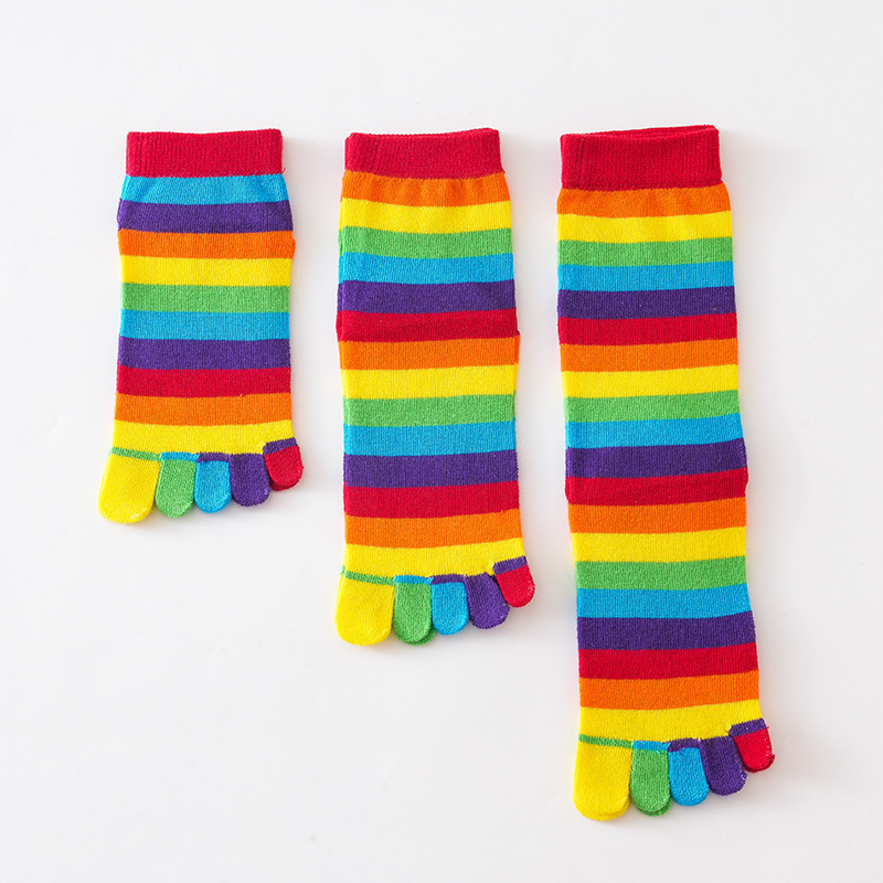 Kaos Kaki Wanita Motif Pelangi - Toe Sock Split ulasan dan harga
