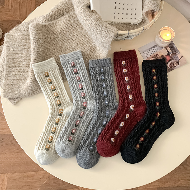 Kaos Kaki Wol Motif Bunga Mani - Boot Sock Slouchy ulasan dan harga